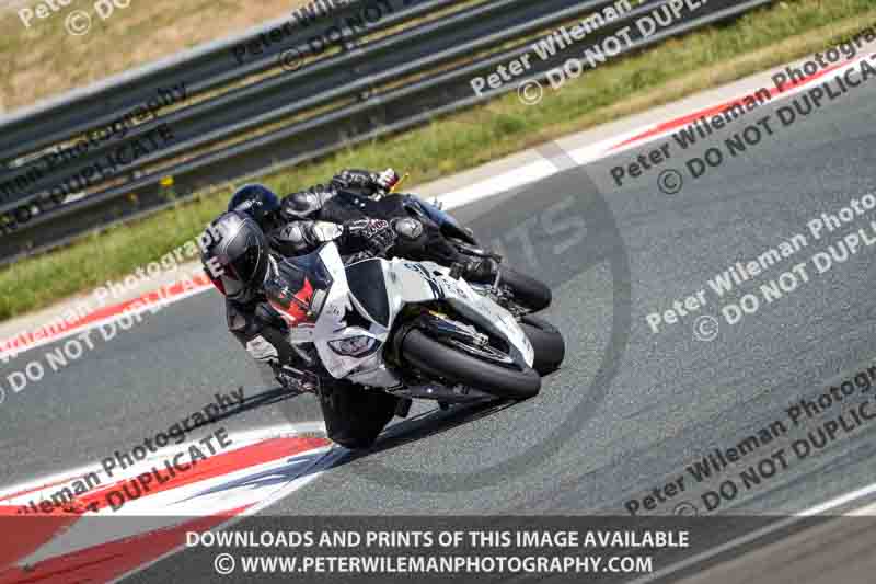 cadwell no limits trackday;cadwell park;cadwell park photographs;cadwell trackday photographs;enduro digital images;event digital images;eventdigitalimages;navarra;no limits trackdays;peter wileman photography;racing digital images;trackday digital images;trackday photos